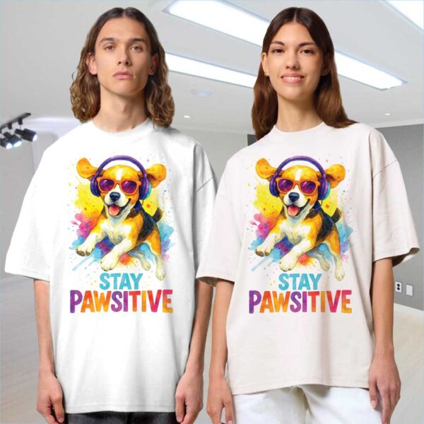 Stay Pawsitive – Unisex OVERSIZED тениска с бигъл и цветна експлозия от настроение - Image 12