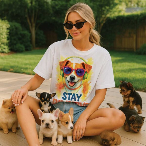 Stay Pawsitive – Unisex OVERSIZED тениска с джак ръсел и игрив уличен стил - Image 3
