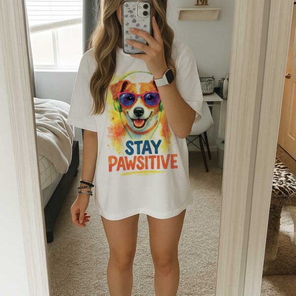 Stay Pawsitive – Unisex OVERSIZED тениска с джак ръсел и игрив уличен стил - Image 9