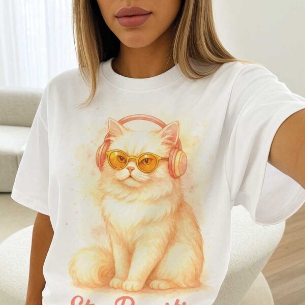 Stay Pawsitive – Unisex OVERSIZED тениска с персийска котка в пастелни тонове - Image 10